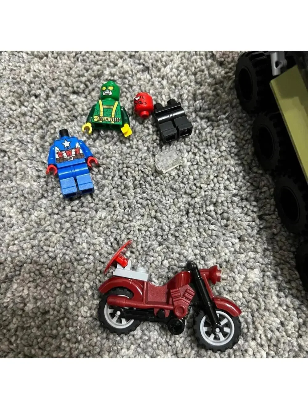 LEGO 76017 - Super Heroes - Captain America vs Hydra